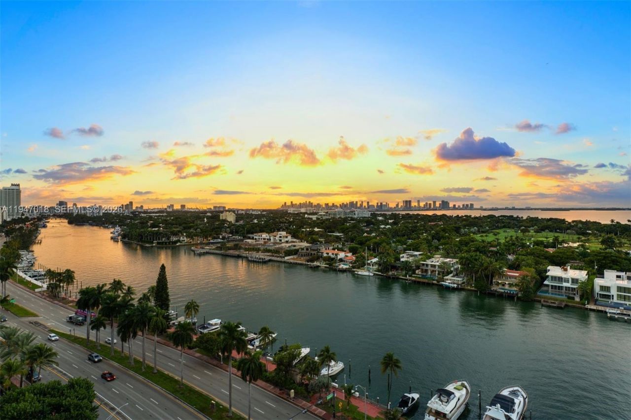 5225 Collins Ave, Unit PH8, Miami Beach, FL 33140 Photo
