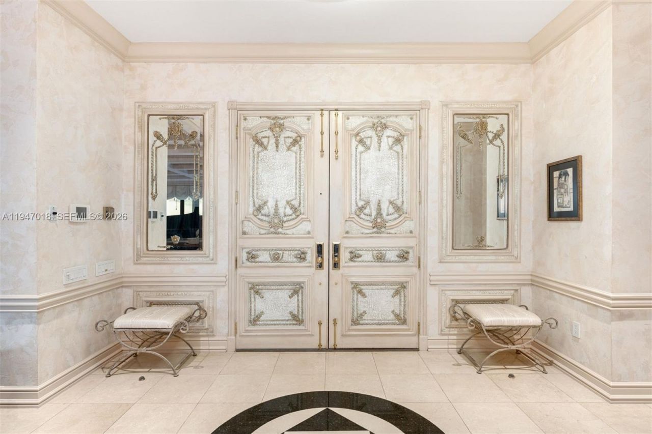 5225 Collins Ave , Unit PH8, Miami Beach, FL 33140 Photo