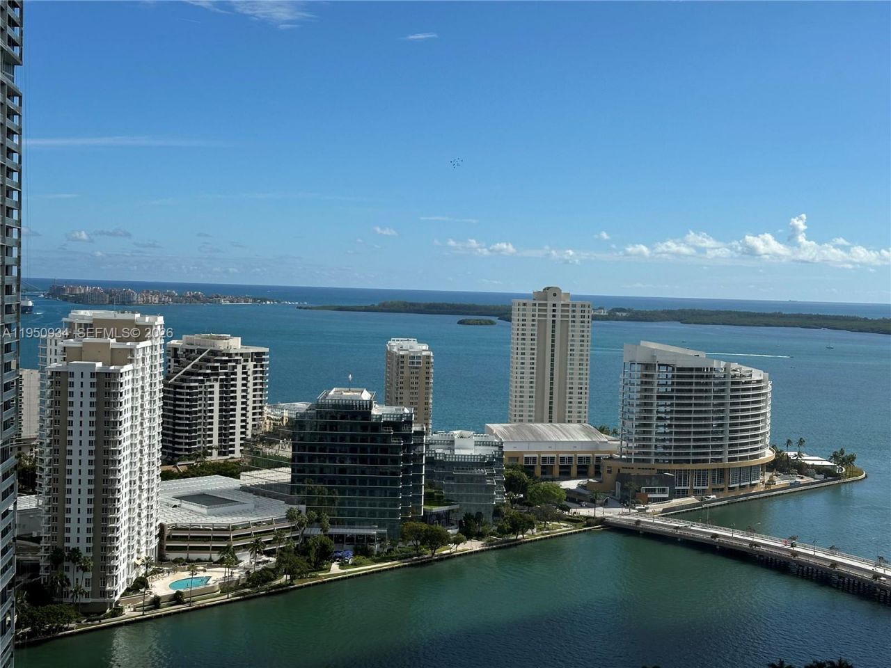 500 Brickell Ave , Unit 3302, Miami, FL 33131 Photo