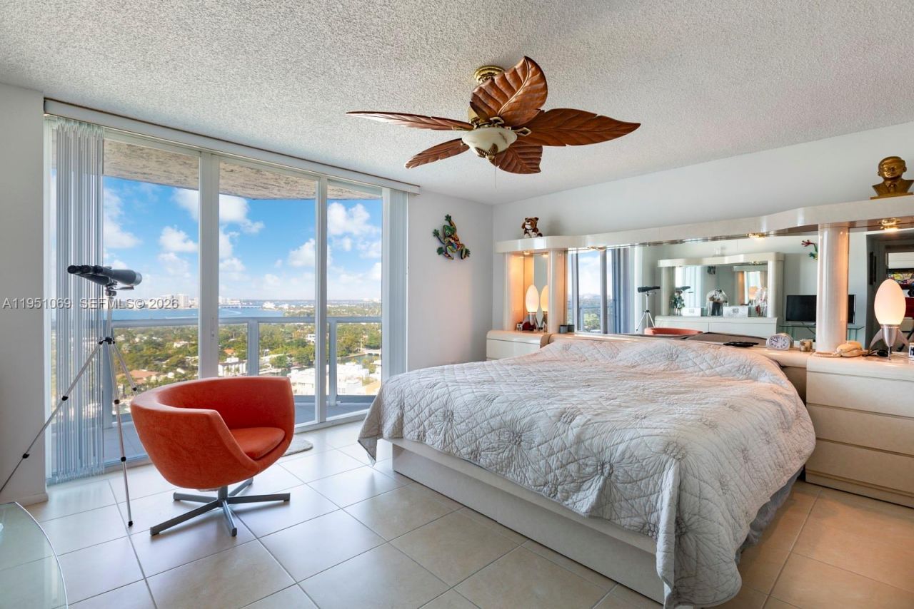 5900 Collins Ave , Unit 2105, Miami Beach, FL 33140 Photo