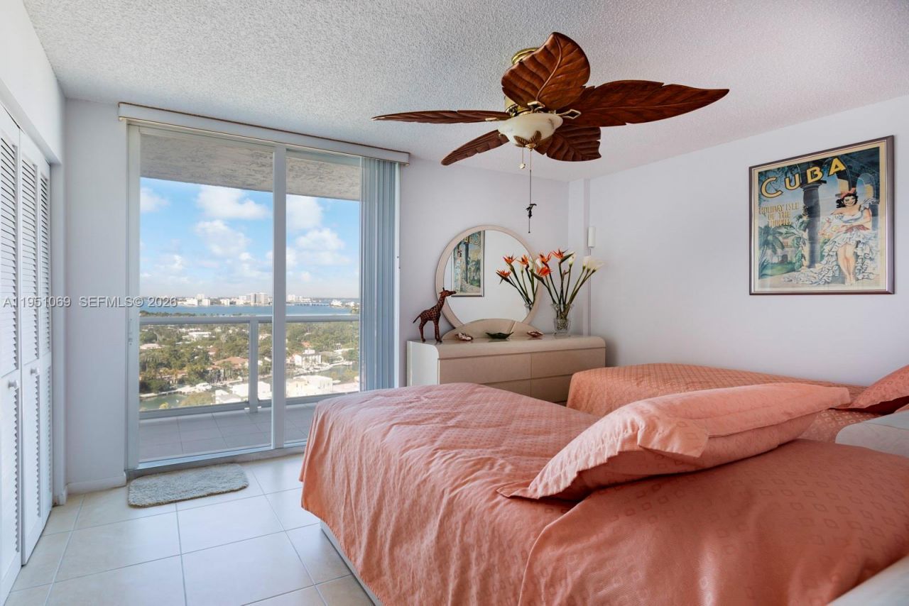 5900 Collins Ave , Unit 2105, Miami Beach, FL 33140 Photo