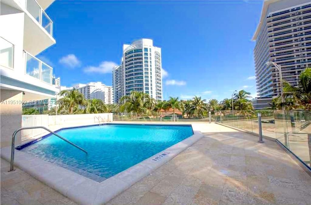 5900 Collins Ave , Unit 2105, Miami Beach, FL 33140 Photo