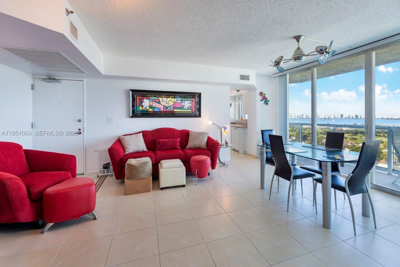 5900 Collins Ave , Unit 2105, Miami Beach, FL 33140 Photo