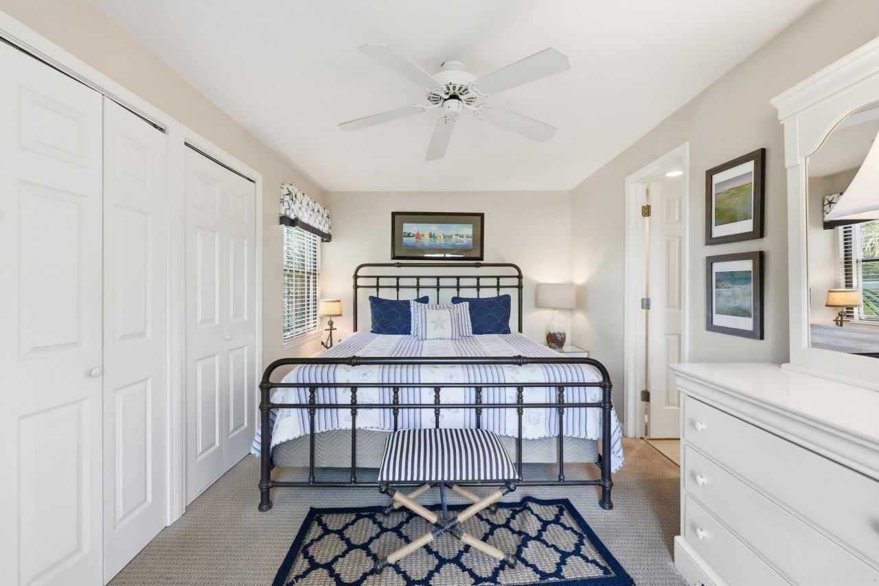 32 Spot Tail At Oystercatcher Photo 13