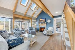 32 Spot Tail At Oystercatcher photo 4