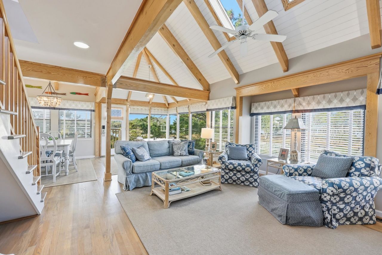 32 Spot Tail At Oystercatcher Photo 4