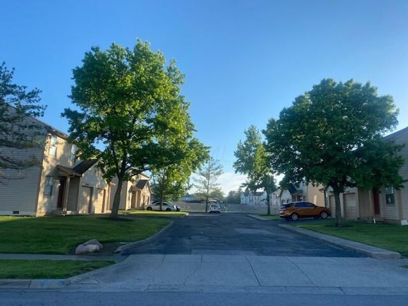 6900-6928 Gemstar Road, Reynoldsburg, OH 43068 Photo 2