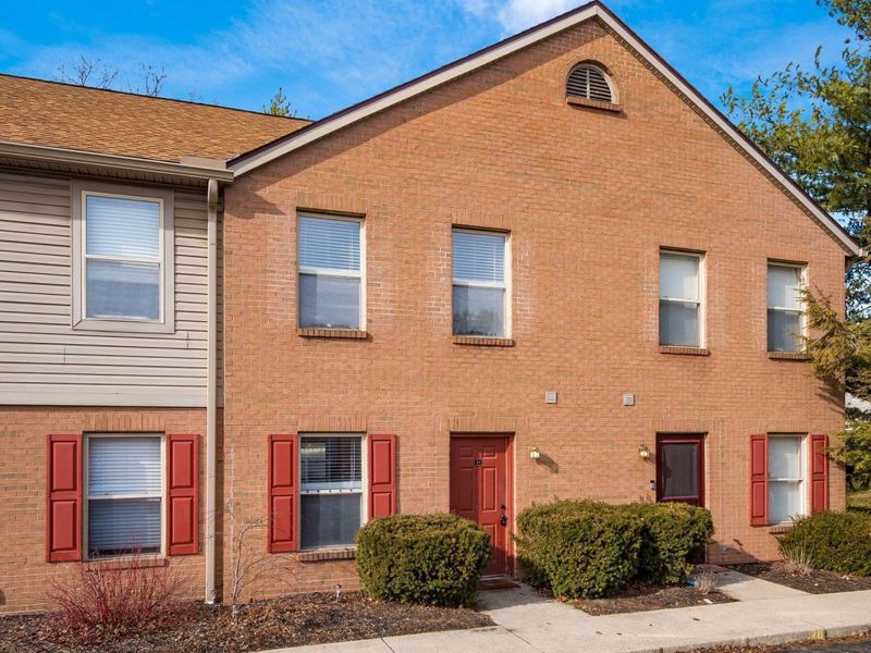 1211 Rivercrest Drive S, Unit E, Delaware, OH 43015 Photo 3