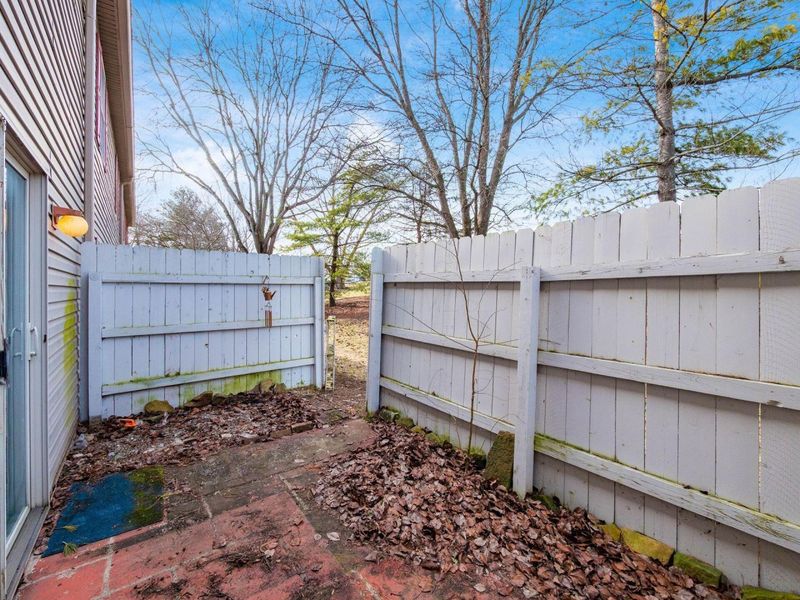 1211 Rivercrest Drive S, Unit E, Delaware, OH 43015 Photo 32