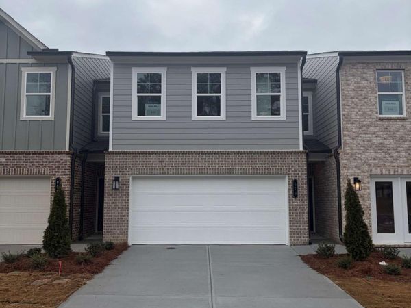 870 Leraes Way, Loganville, GA 30052