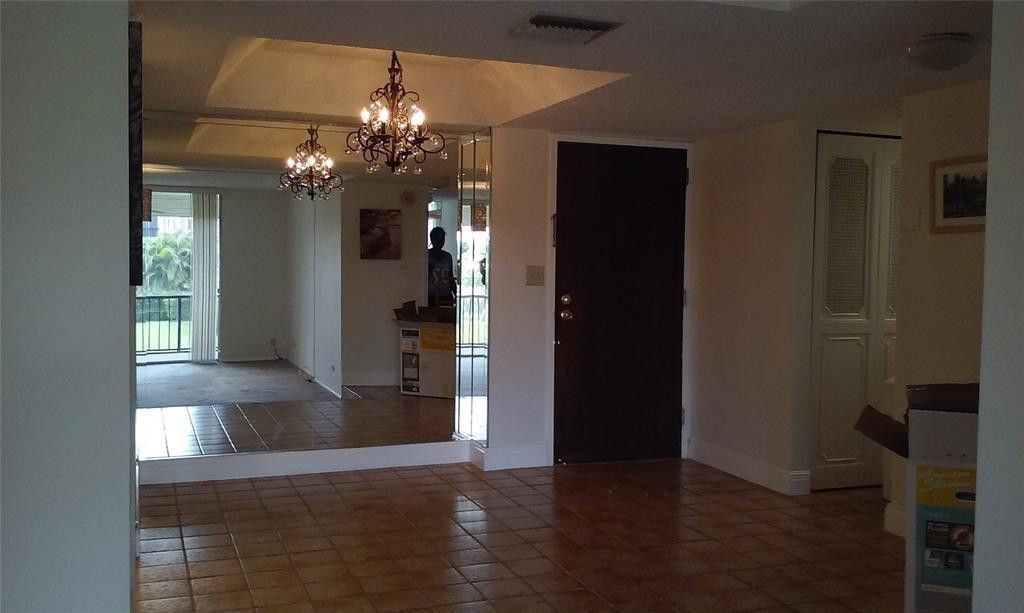 3750 Inverrary Dr, Unit 2K, Lauderhill, FL 33319 Photo