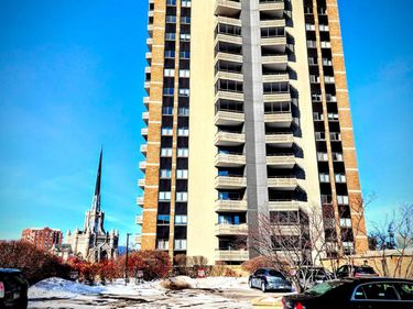 410 Groveland Avenue, Unit 1704, Minneapolis, MN 55403