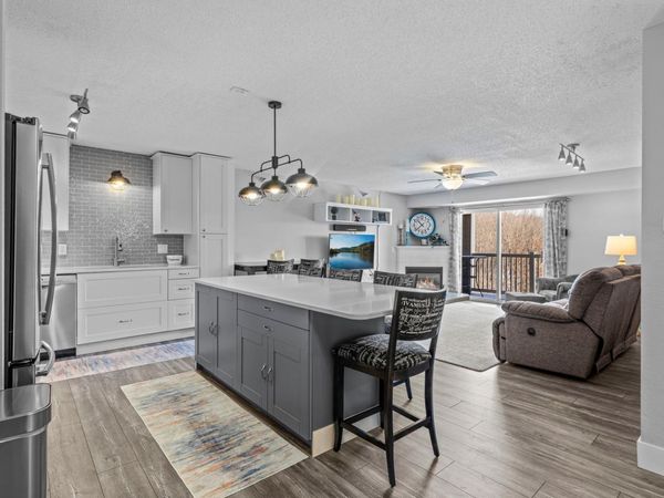 1321 Lake Drive W, Unit 216, Chanhassen, MN 55317