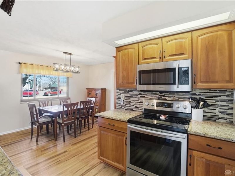 2036 Meadowside Lane, Washington Township, OH 45458 Photo 14