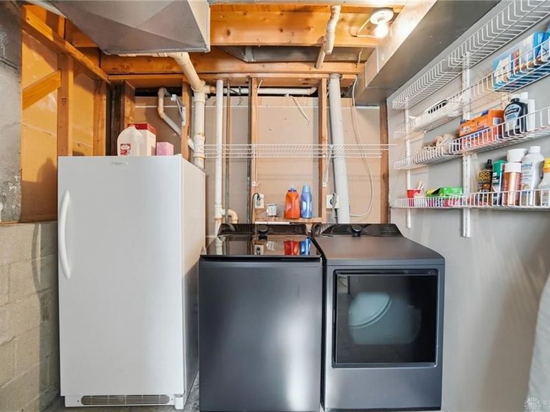 2036 Meadowside Lane, Washington Township, OH 45458 Photo 44