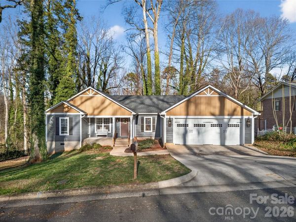 364 N Oakwood Drive, Statesville, NC 28677