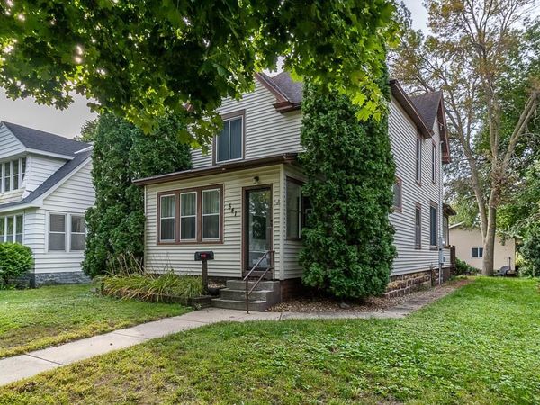 541 Nicollet Avenue, North Mankato, MN 56003