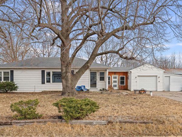 209 17th Street E, Milan, IL 61264