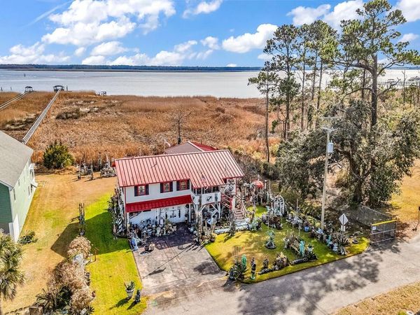 2023 Asbury St., Georgetown, SC 29440