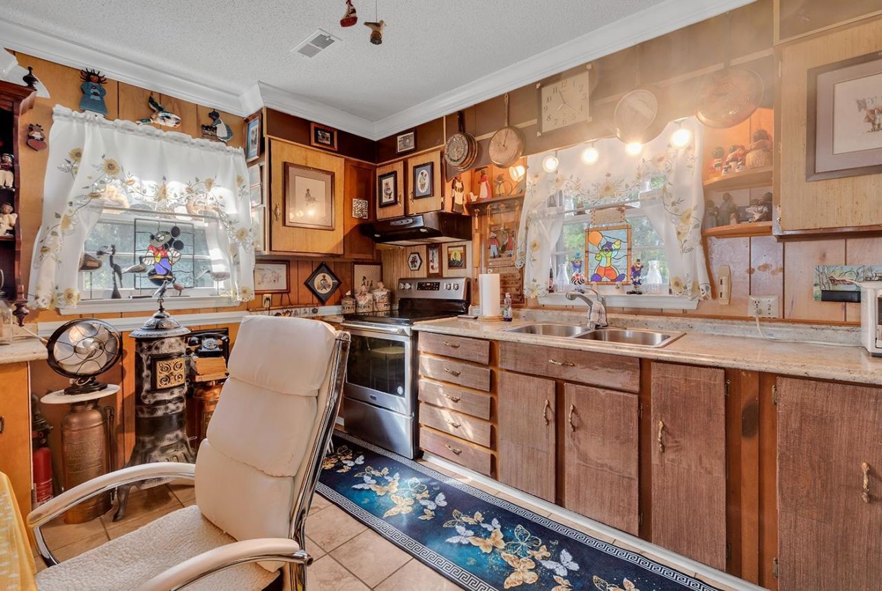 2023 Asbury St. Photo 12