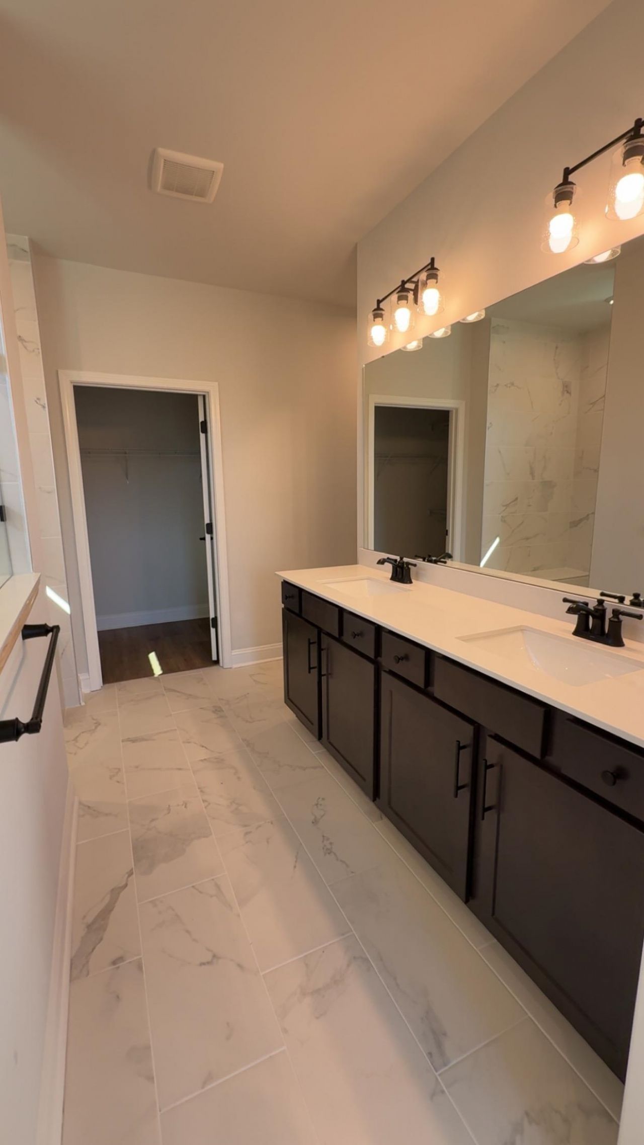 1416 Winding Creek Way Photo 6