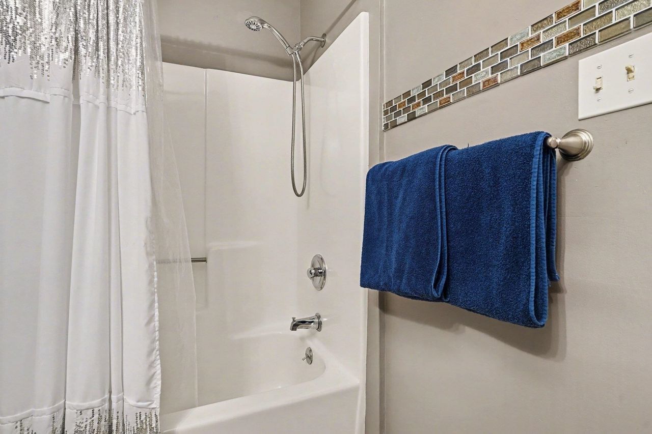 303 Clear Creek Circle Photo 17