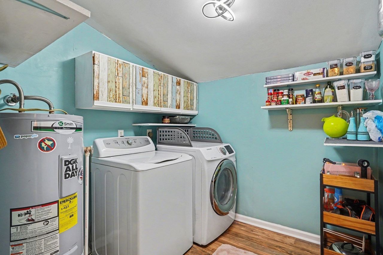 303 Clear Creek Circle Photo 9