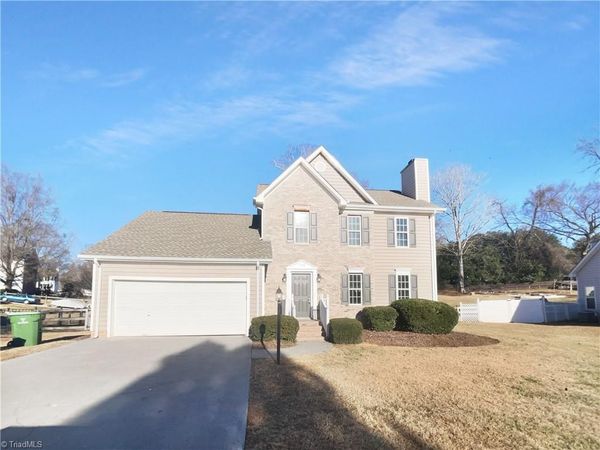 1536 Ballard Court , Kernersville, NC 27284