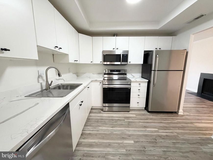 10024 Stedwick, Unit 301, Gaithersburg, MD 20886 Main Photo