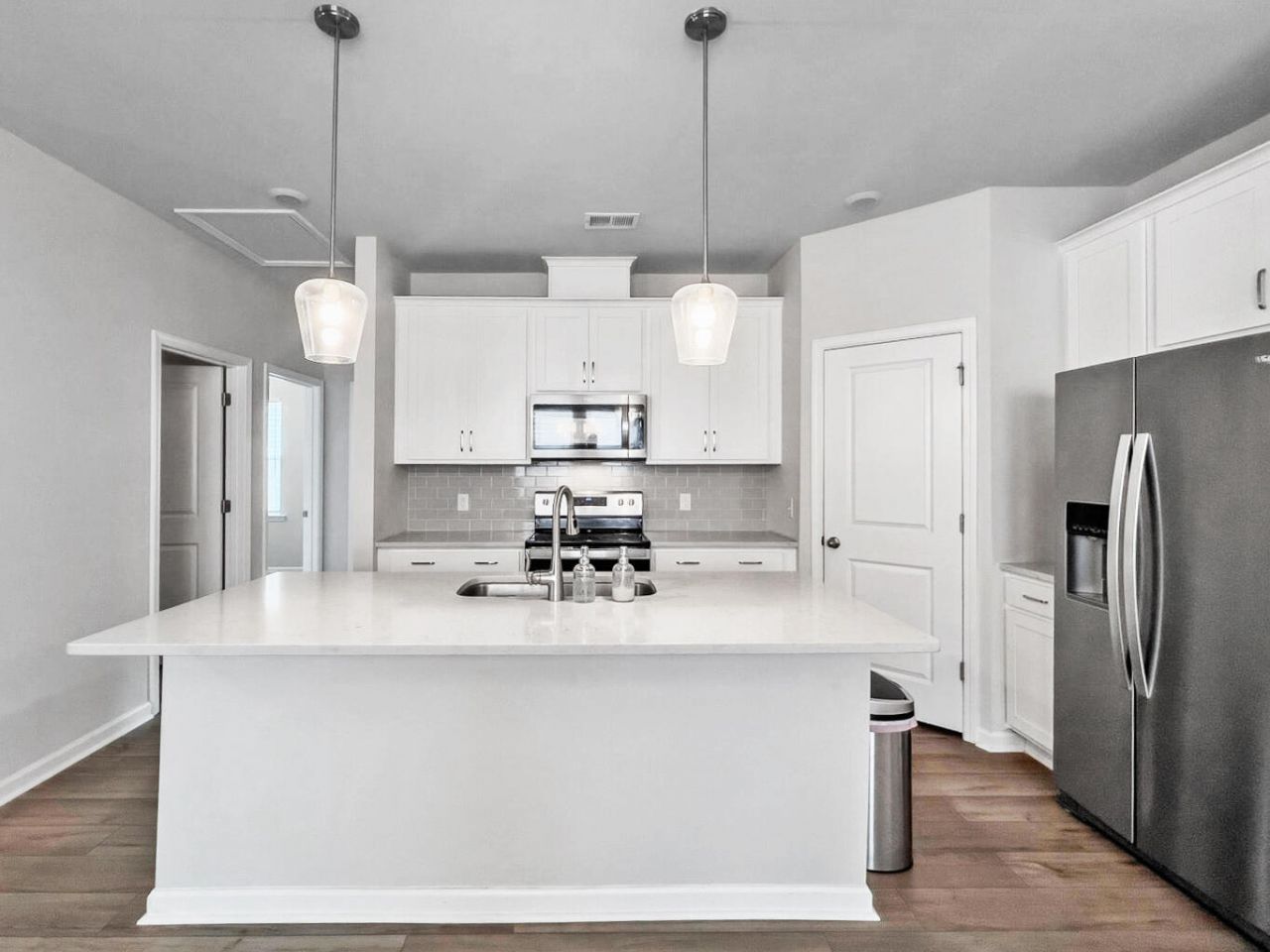 160 Cypress Plantation Road Photo 4