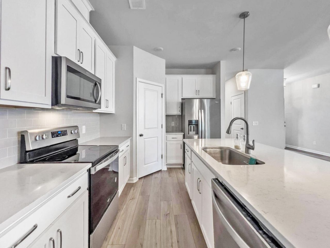 160 Cypress Plantation Road Photo 6