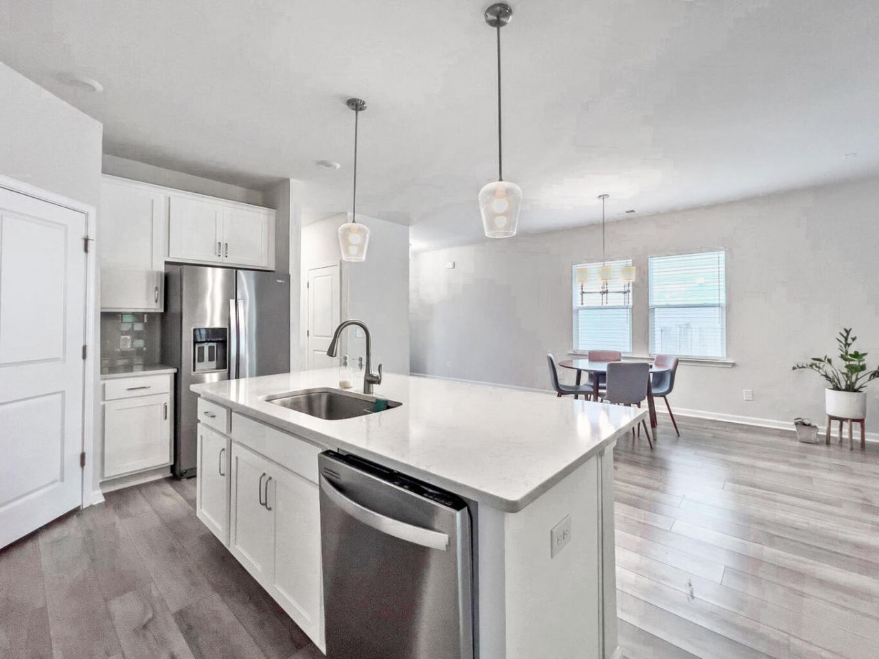 160 Cypress Plantation Road Photo 8