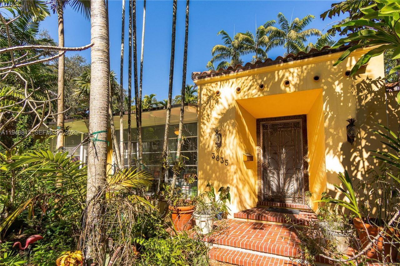 3835 Utopia Ct, Miami, FL 33133 Photo