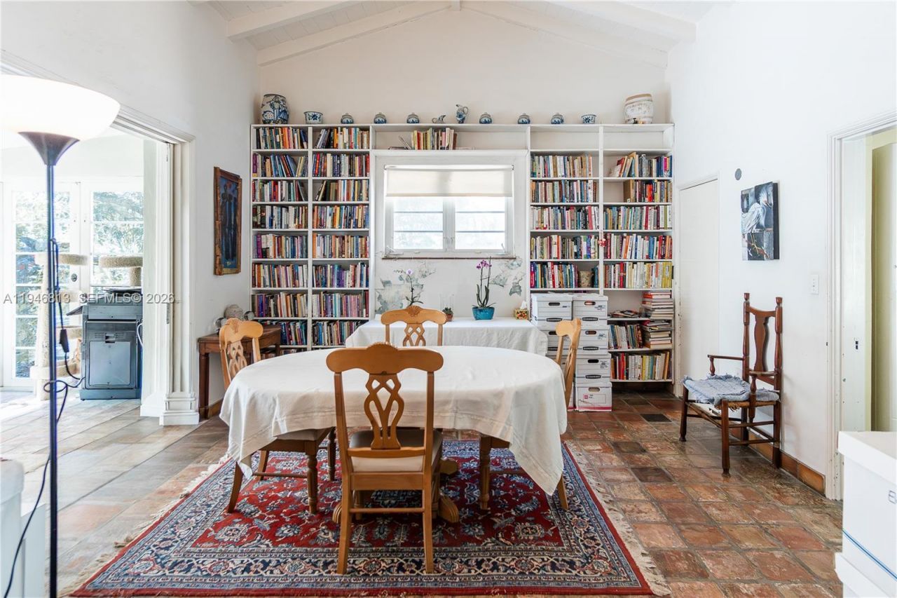 3835 Utopia Ct, Miami, FL 33133 Photo