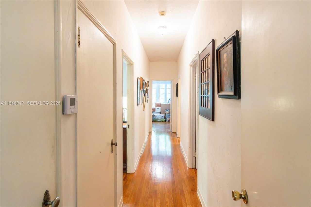 3835 Utopia Ct, Miami, FL 33133 Photo