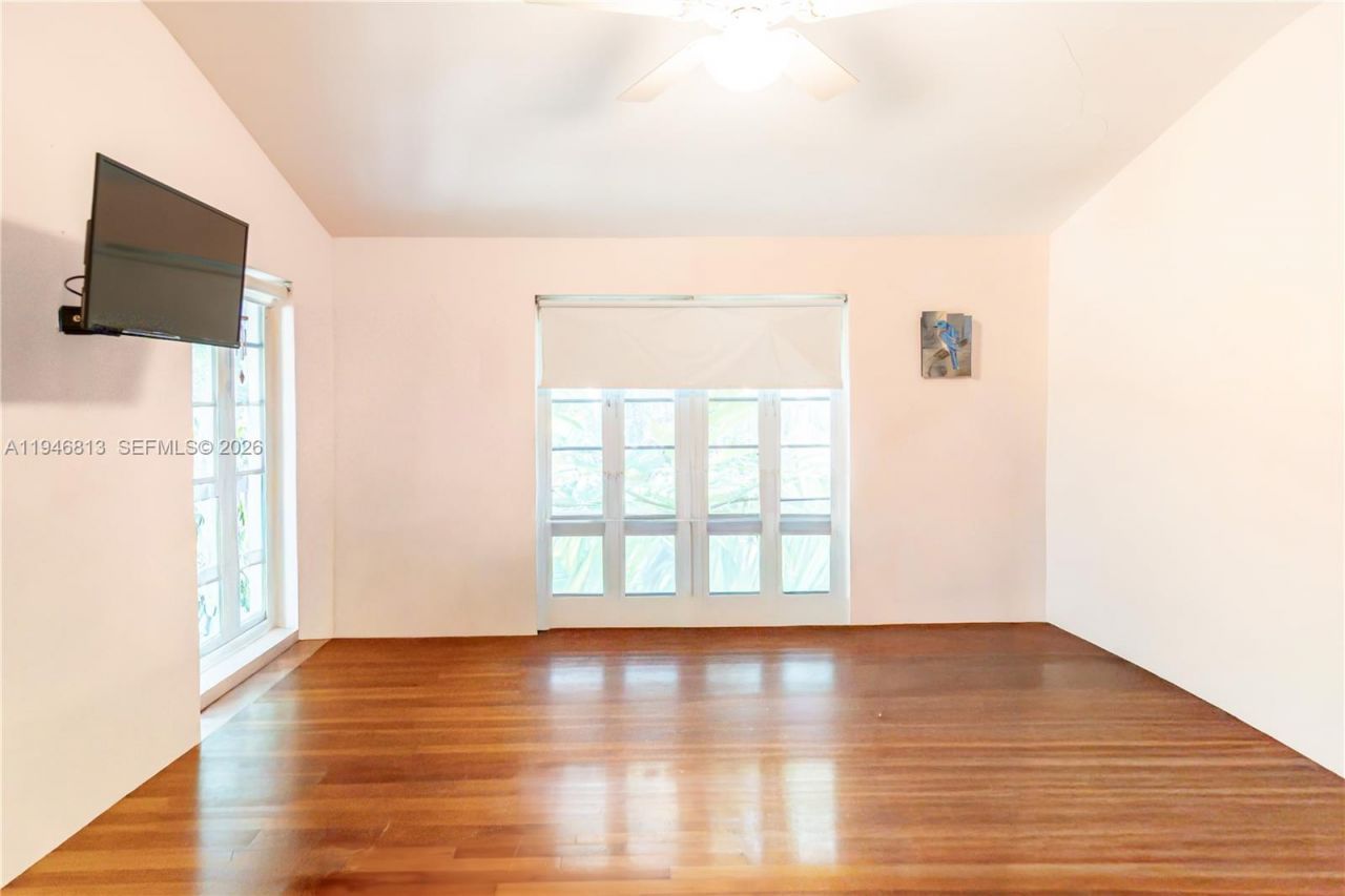 3835 Utopia Ct, Miami, FL 33133 Photo