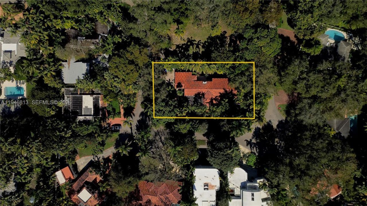 3835 Utopia Ct, Miami, FL 33133 Photo