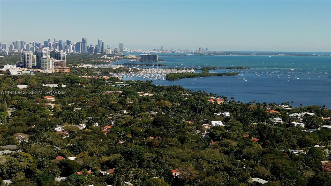 3835 Utopia Ct, Miami, FL 33133 Photo