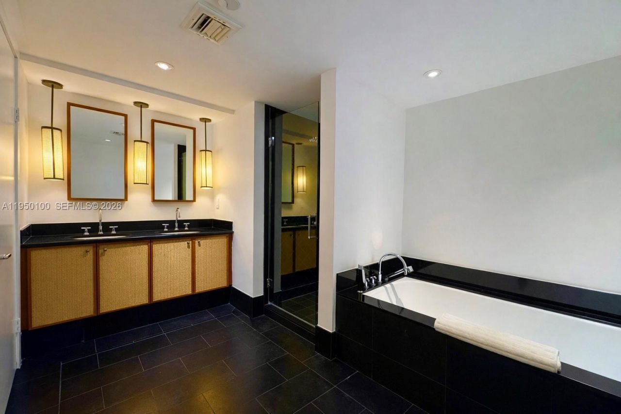 101 20th St, Unit 3501, Miami Beach, FL 33139 Photo