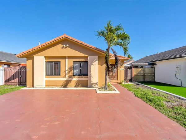 7579 W 31st Ave , Hialeah, FL 33018