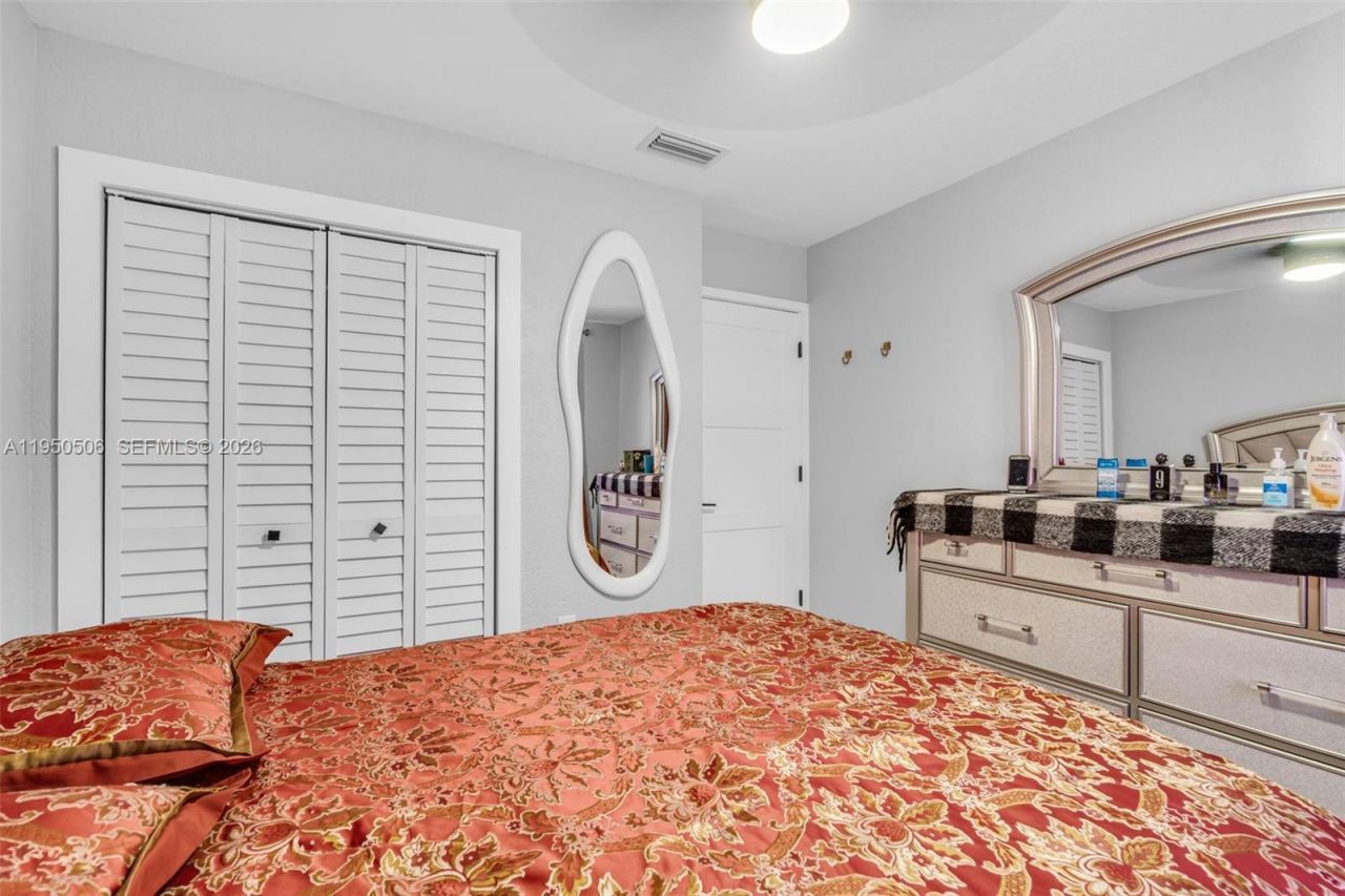 7579 W 31st Ave , Hialeah, FL 33018 Photo