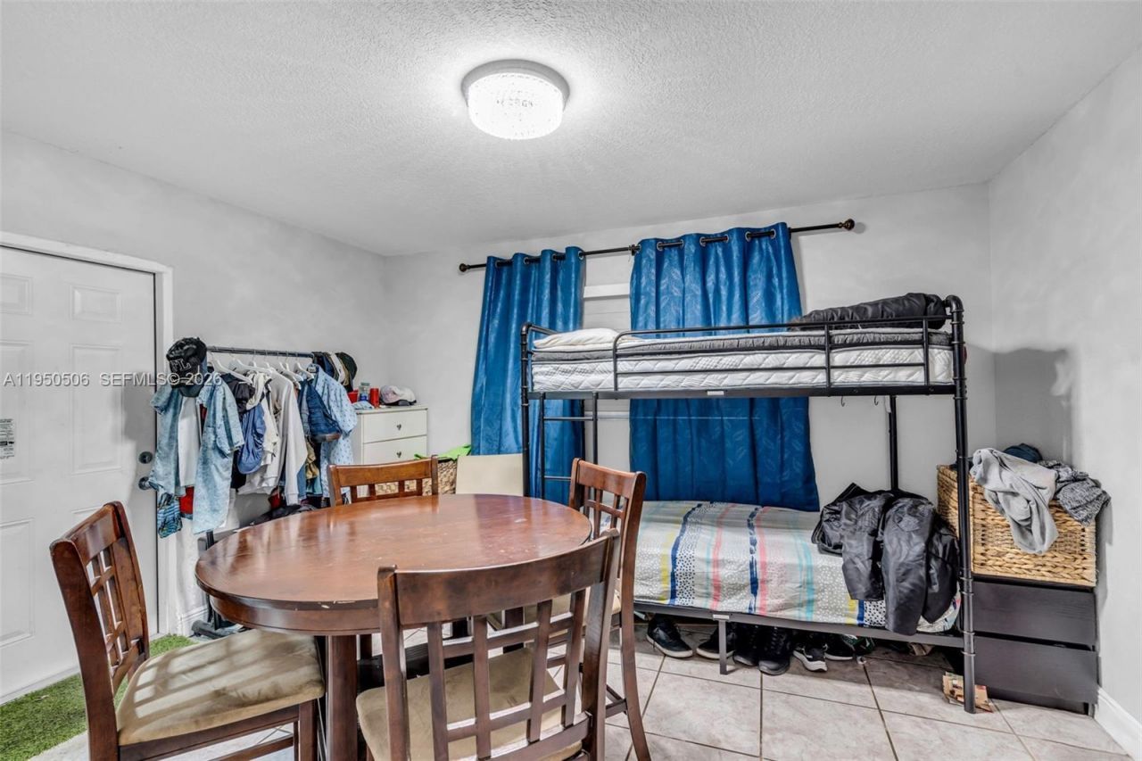 7579 W 31st Ave , Hialeah, FL 33018 Photo