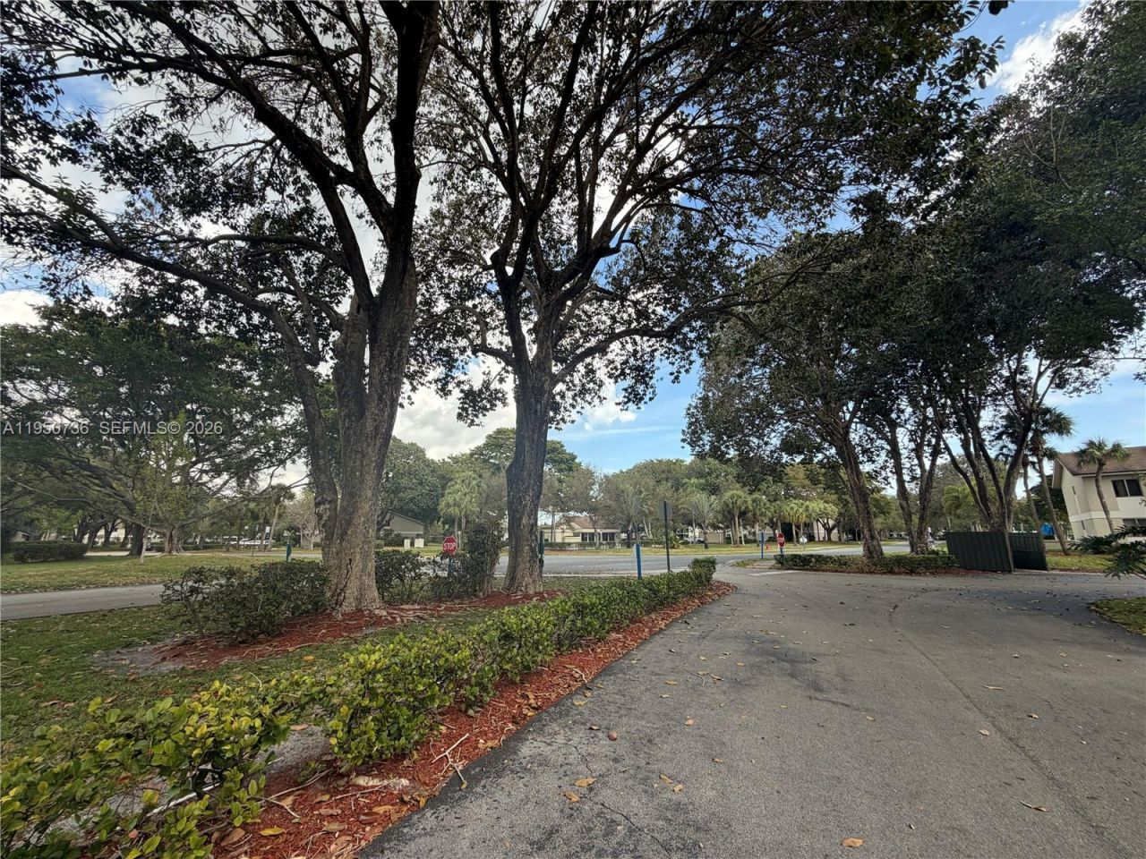 300 Gardens Dr, Unit 104, Pompano Beach, FL 33069 Photo