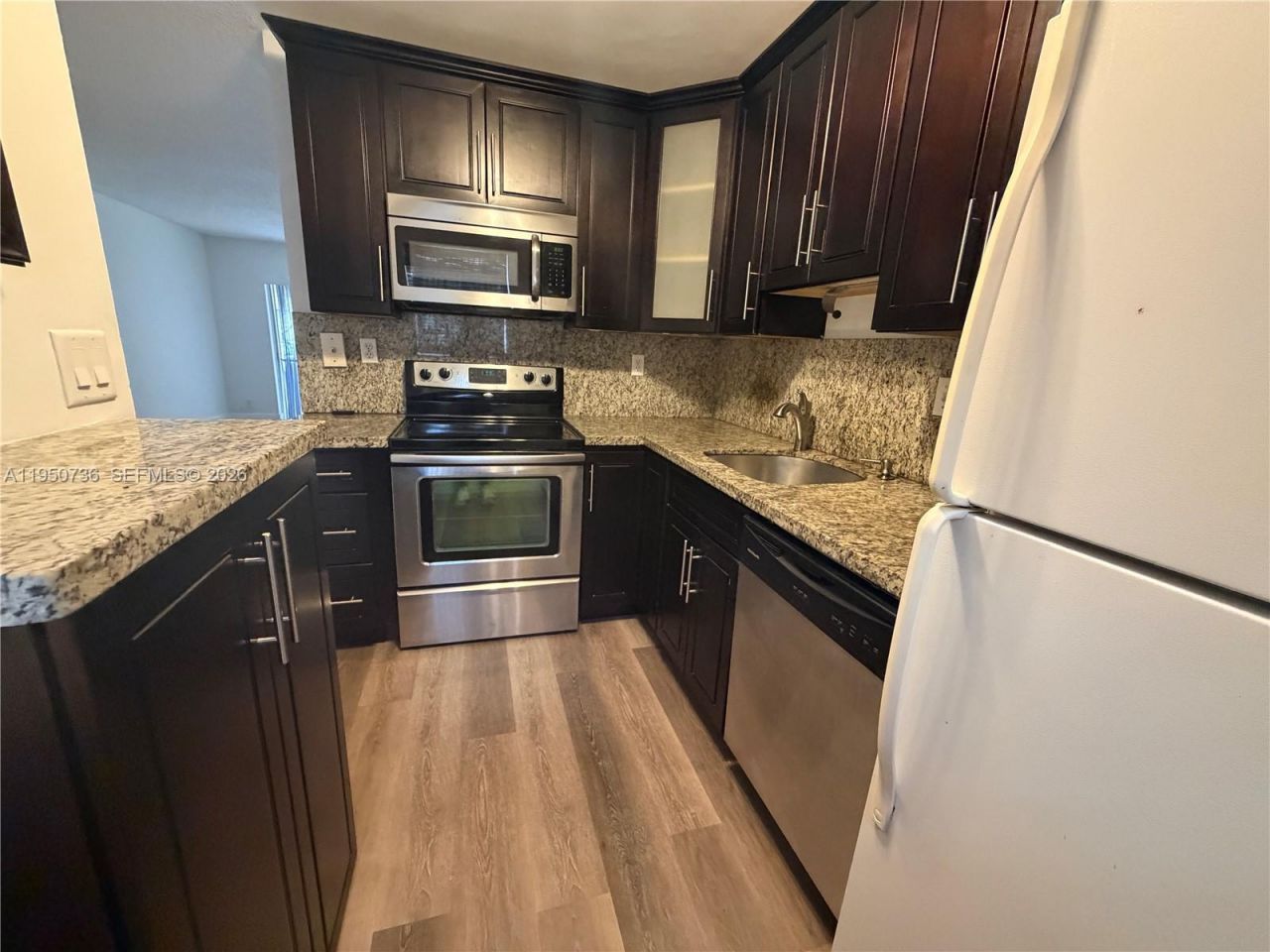 300 Gardens Dr, Unit 104, Pompano Beach, FL 33069 Photo