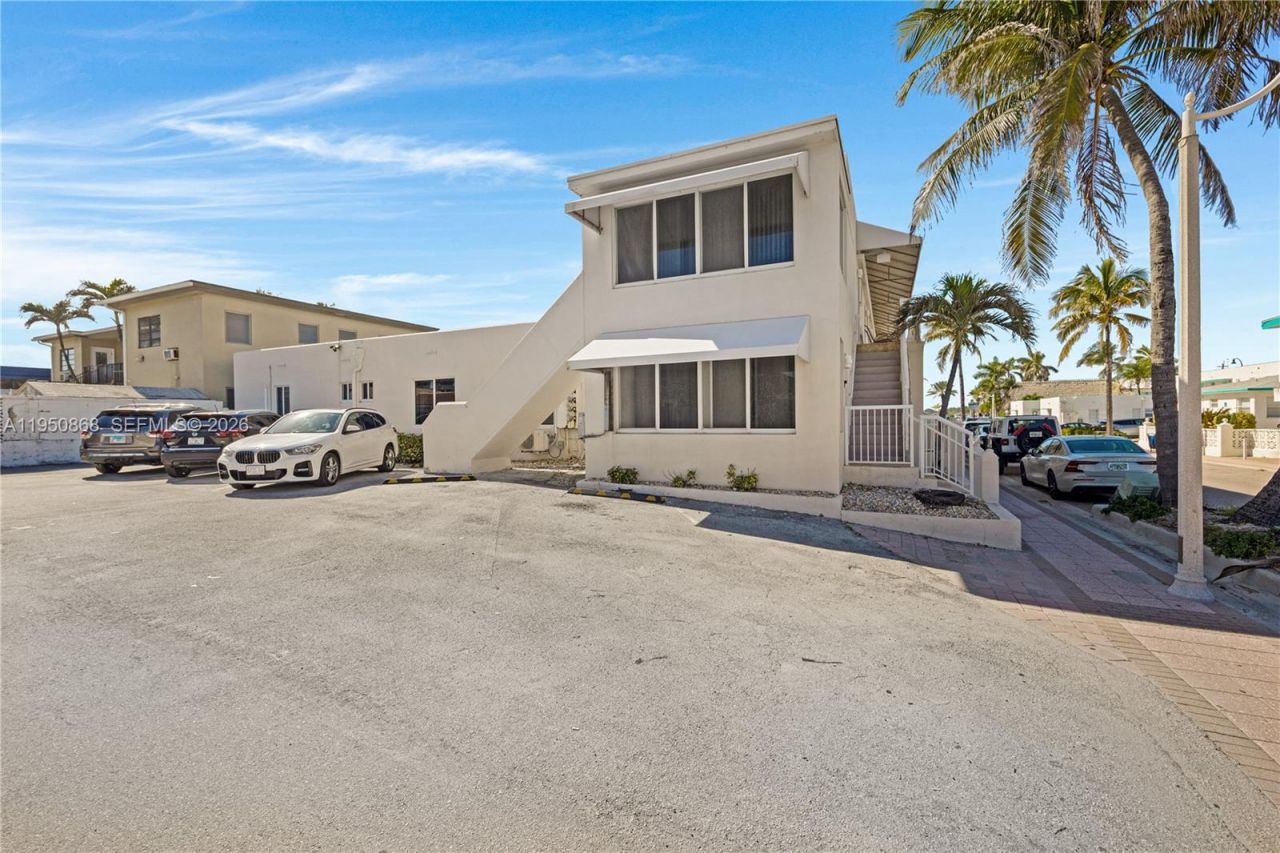 320 New York St , Hollywood, FL 33019 Photo