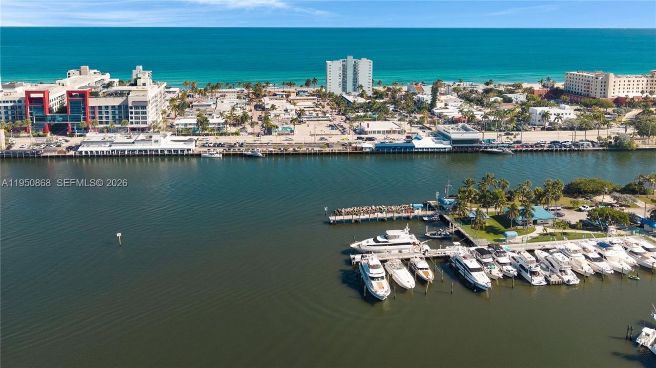 320 New York St , Hollywood, FL 33019 Photo