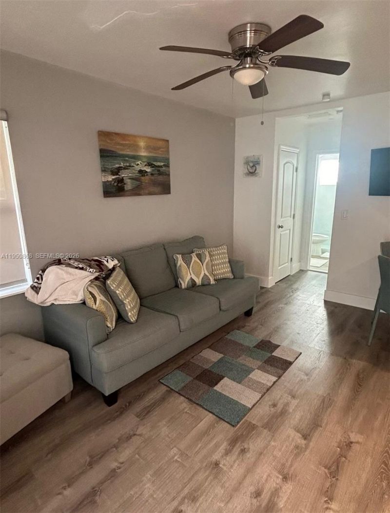 320 New York St , Hollywood, FL 33019 Photo