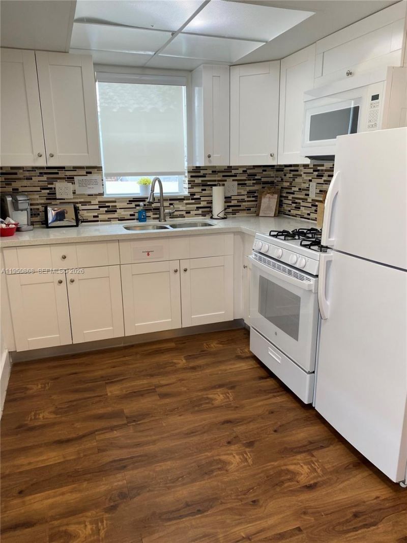 320 New York St , Hollywood, FL 33019 Photo