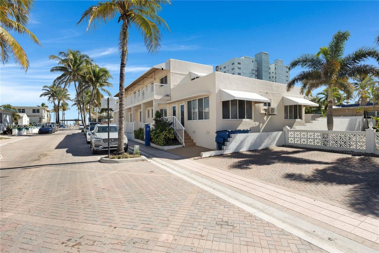 320 New York St , Hollywood, FL 33019 Photo