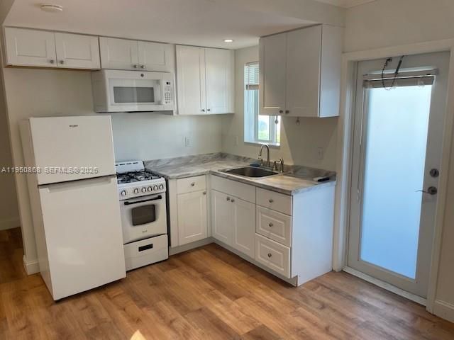 320 New York St , Hollywood, FL 33019 Photo